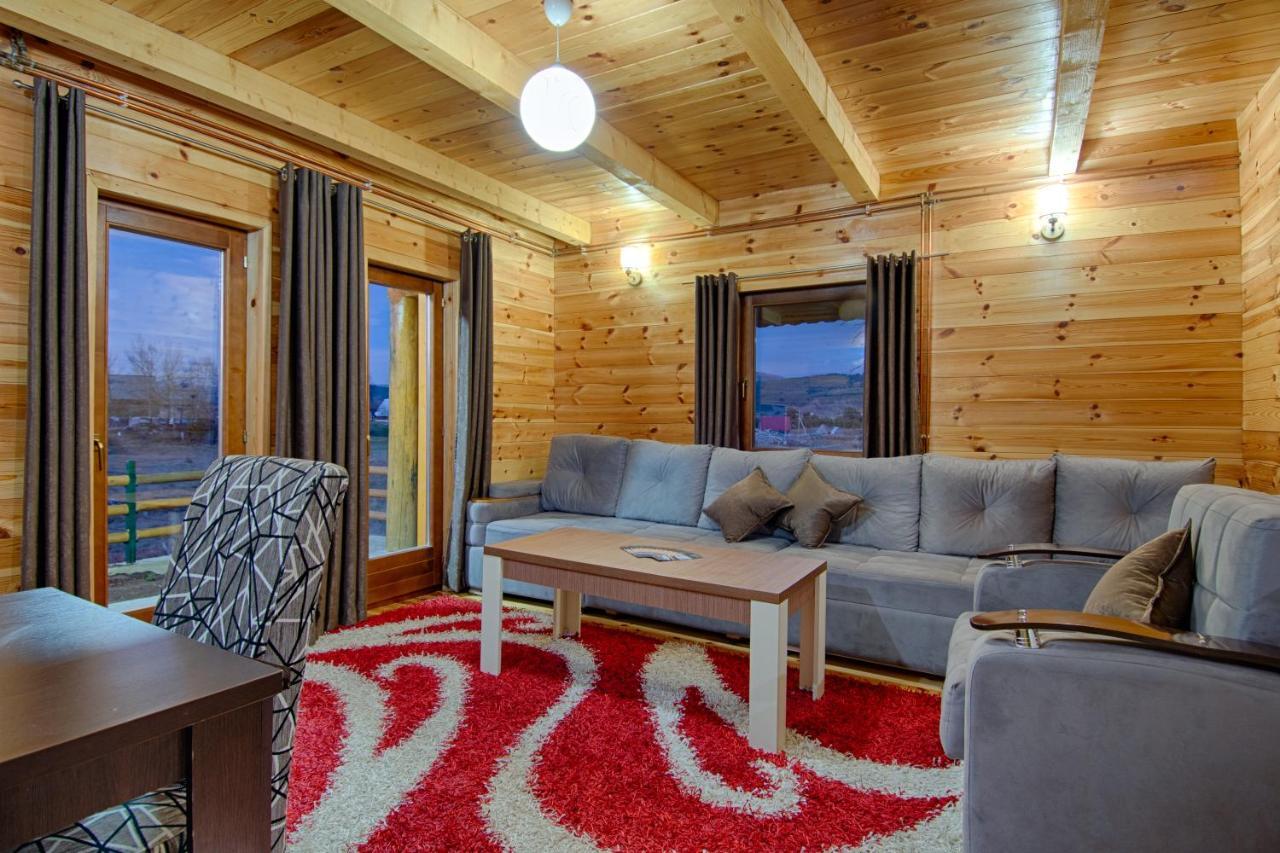 Original Wooden Sg Holiday home *